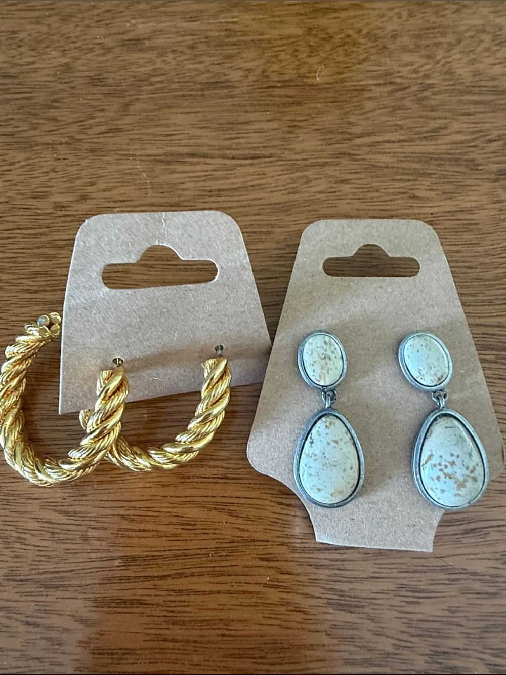 Lot of Jewelry including 3 necklaces, 6 bracelets and 2 pairs of earrings.